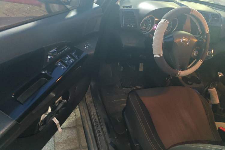 Used Land X5 2013 2.0T Manual Enjoyment Edition
