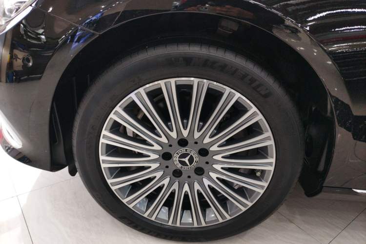 Used Mercedes-Benz E-Class 2021 Restyled E 300 L Luxury Edition