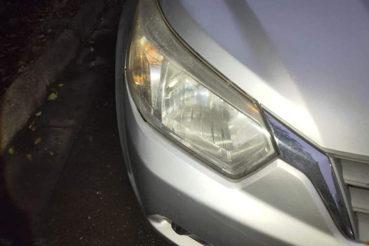 Used Venucia D50 2013 1.6L Manual Fashion Edition Right Front Headlight