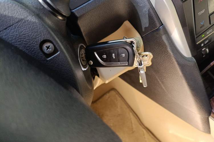 Used Toyota Camry 2016 2.0G 10th Anniversary Leading Edition