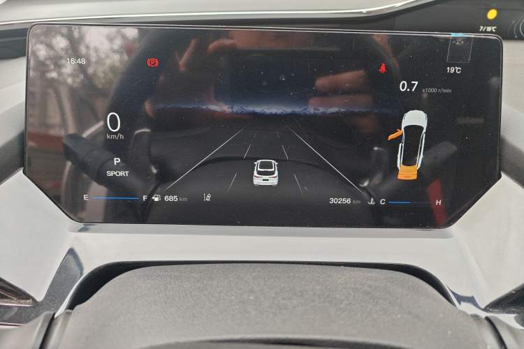 Used CHANGAN OSHAN Z6 2022 Blue Whale 1.5T DCT Smart Edition