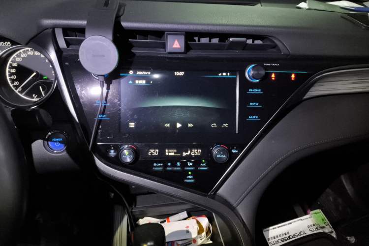 Used Toyota Camry 2019 Revised Version Dual-Engine 2.5 HG Luxury Edition Audio And AC Panel