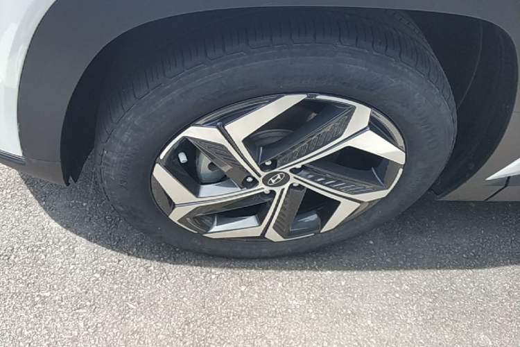 Used Hyundai Tucson 2023 Tucson L 1.5T Automatic Two-Wheel Drive DLX Luxury Edition
