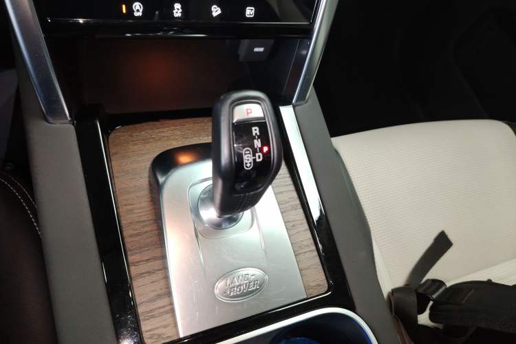 Used Land Rover Discovery Sport New Energy 2022 Facelifted P300e Plug-in Hybrid Electric Version