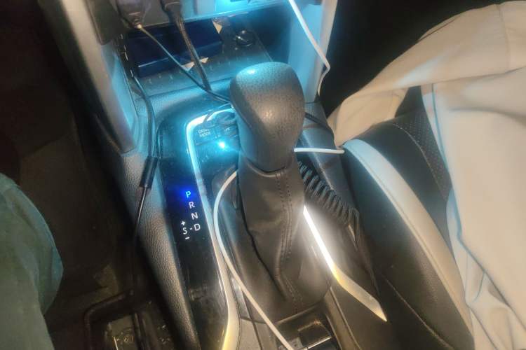 Used Toyota FRONTLANDER 2023 2.0L Smart Electric Hybrid Dual-Engine Leading Edition Gear Lever