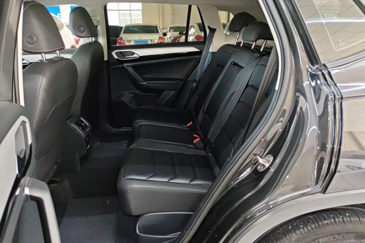 Used Volkswagen Tayron 2019 Teramont Edition 280TSI Two-Wheel Drive Luxury Model China VI Standard Left Rear Seat