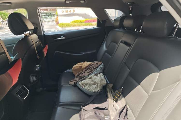 Used Hyundai Tucson 2015 1.6T Dual-Clutch Two-Wheel-Drive Smart Model
