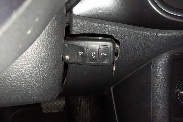 Used Volkswagen Beetle 2013 1.4 TSI Comfort Model
