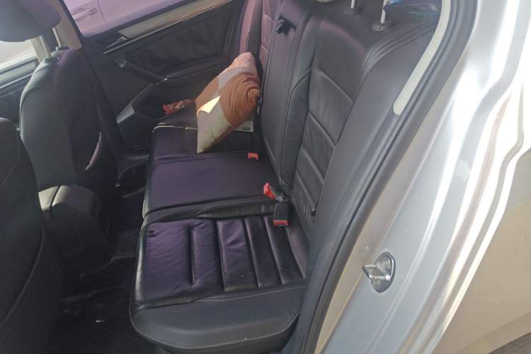 Used Volkswagen Bora 2016 1.6L Automatic Comfort Model Left Rear Seat