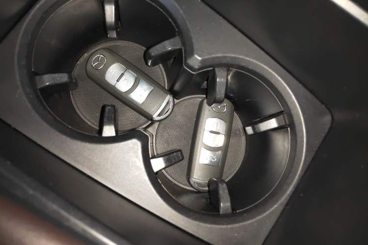 Used Mazda Atenza 2018 2.0L Blue Sky Luxury Edition China V Standard