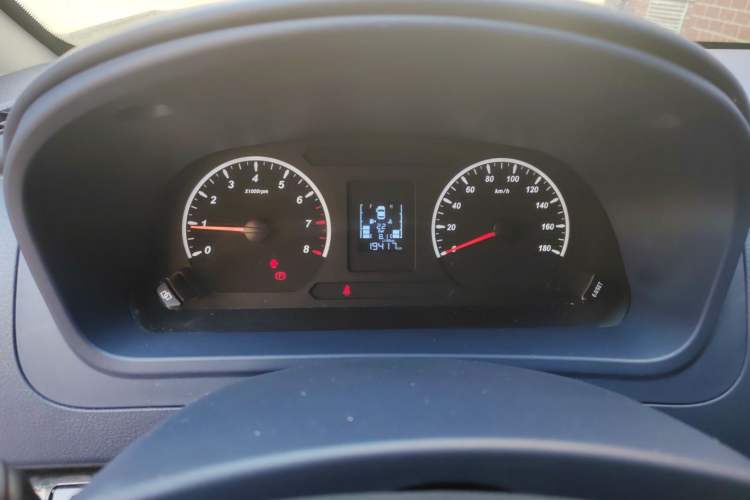 Used FORTHING Lingzhi PLUS 2024 1.5T Manual Luxury 7-Seater Instrument Cluster