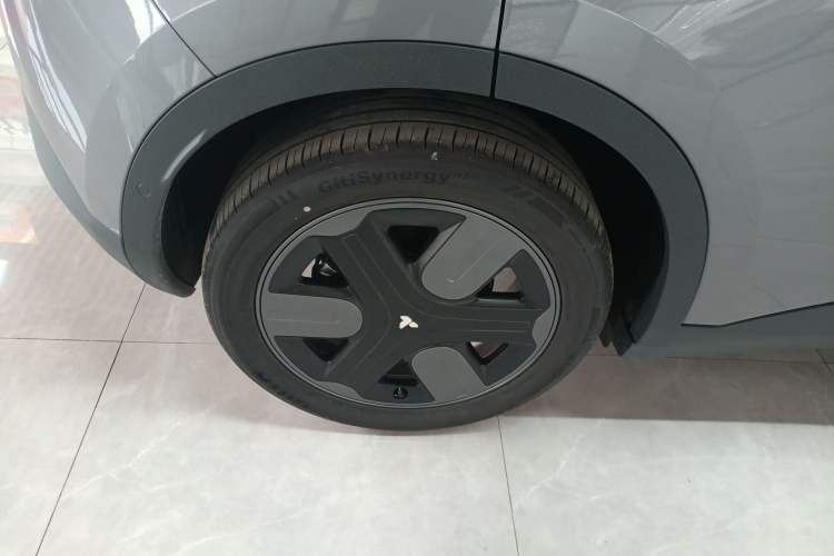 Used firefly firefly 2025 Illuminated Edition
