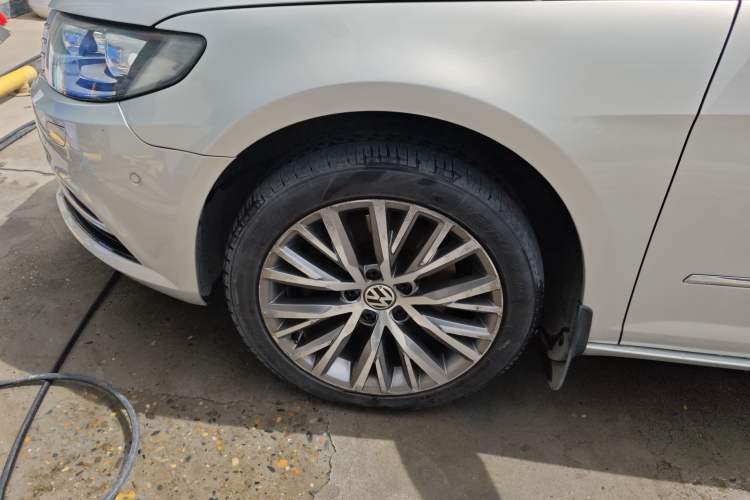 Used Volkswagen FAW-Volkswagen CC 2016 1.8TSI Luxury Model Left Front Wheel Hub