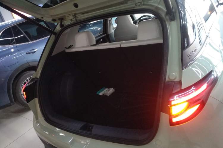 Used Geely Galaxy Geome 2025 UP 410km Exploration+ Edition
