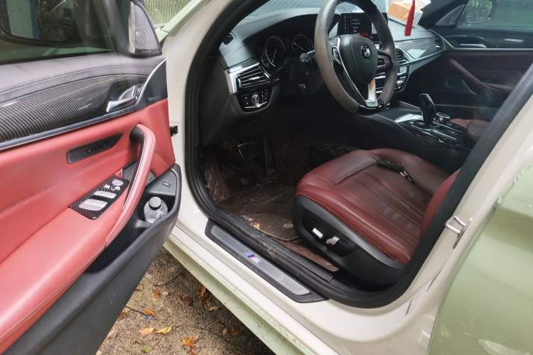 Used BMW 5 Series 2018 Restyled 530Li Leading Edition M Sport Package