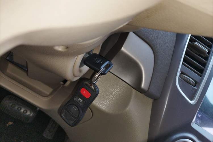 Used Dongfeng Junfeng E11K 2019 Standard Model