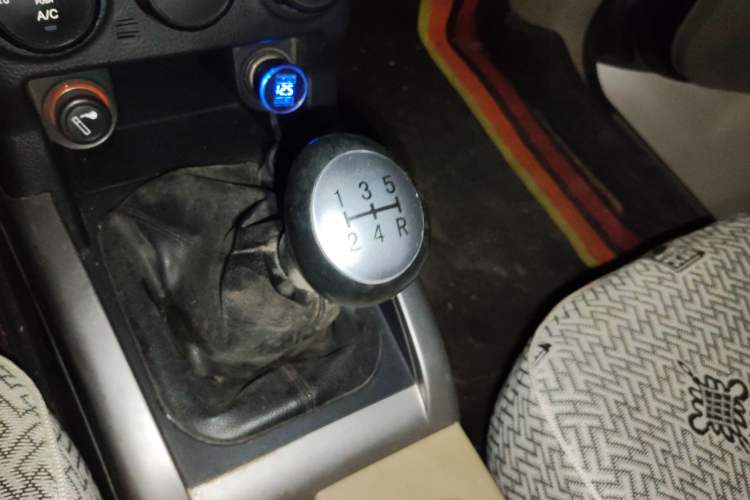 Used Land X8 2012 Explorer Edition 2.0T Diesel 4x2 Luxury Model
