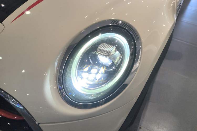 Used MINI 2019 2.0T COOPER S Classic Edition
