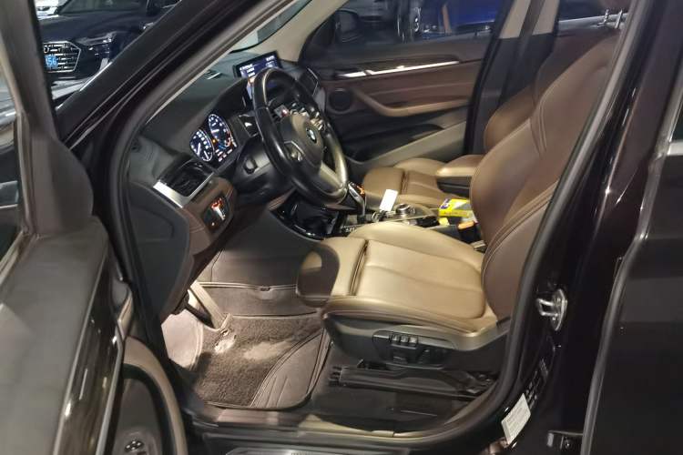 Used BMW X1 2020 xDrive25Li Luxury Edition Left Front Seat