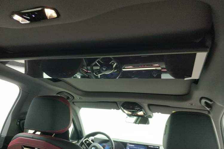 Used BMW 5 Series 2025 530Li Luxury Edition M Sport Package Headliner