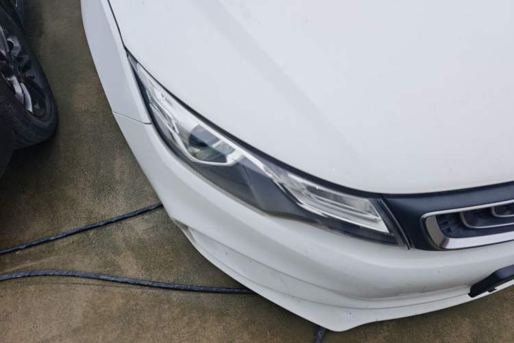 Used Geely Auto Emgrand GL 2018 1.4T Manual Elite Smart Connectivity Version Right Front Headlight