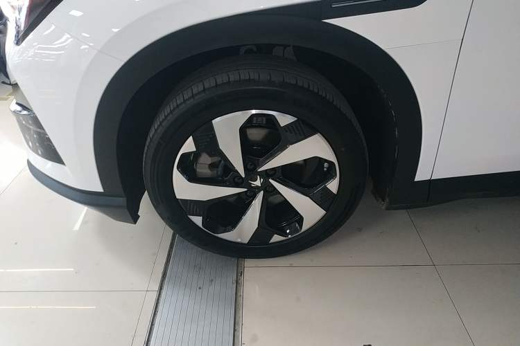 Used ARCFOX Alpha T5 2025 520 PRO
