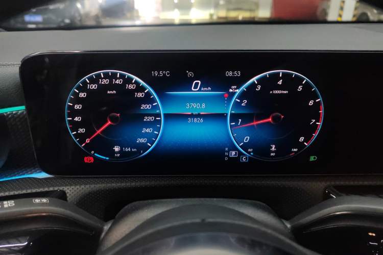 Used Mercedes-Benz A-Class 2022 Revised Version A 200 L Sport Sedan Fashionable Style Instrument Cluster