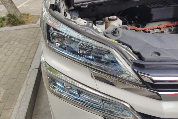 Used Toyota Vellfire 2021 Crown Dual-Engine 2.5L HV Prestige Edition