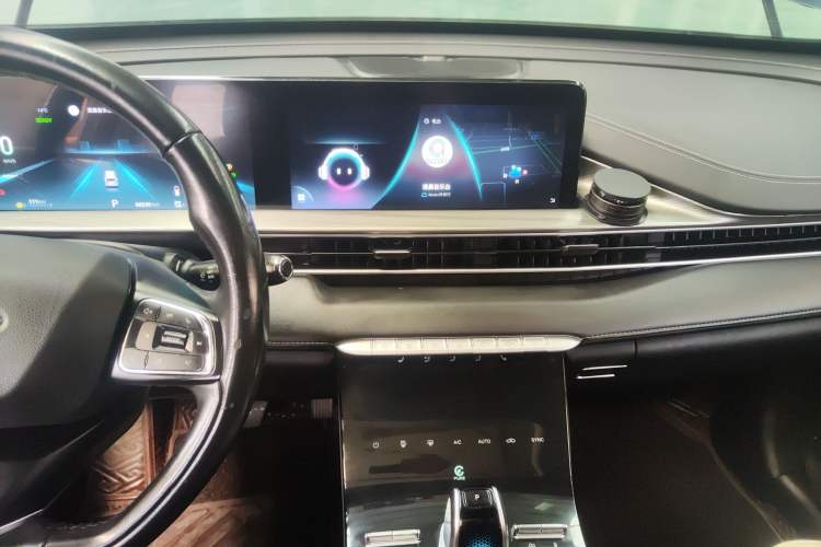 Used Chery Tiggo 8 PLUS Kunpeng e+ 2022 PHEV 1.5T WindStyle e+ Audio And AC Panel