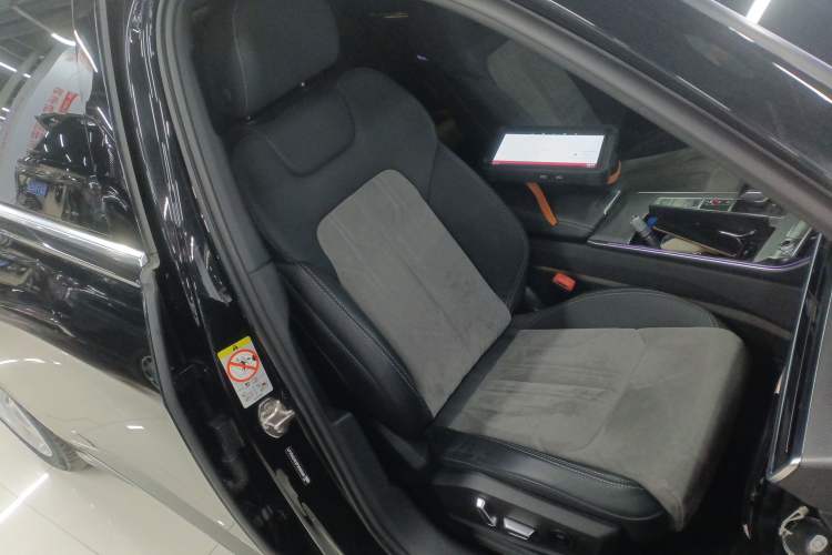 Used Audi A6L 2023 Revised 40 TFSI Luxury Dynamic Edition
