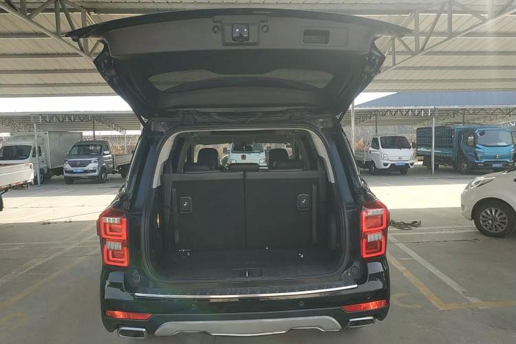 Used GAC Trumpchi GS8 2017 320T Two-Wheel Drive Luxury Smart Connectivity Version (7 Seats)