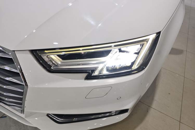 Used Audi A4L 2018 30th Anniversary Edition 40 TFSI Sport Edition