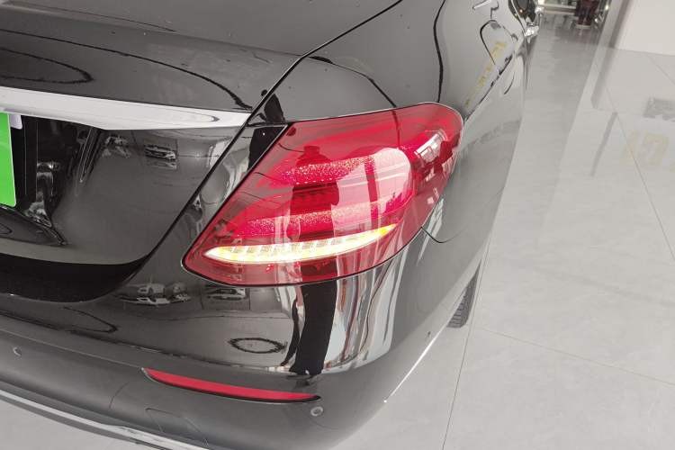 Used Mercedes-Benz E-Class 2018 E 300 L Luxury Model
