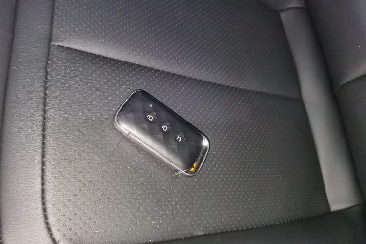 Used Wuling Xingguang 2023 150 Advanced Edition
