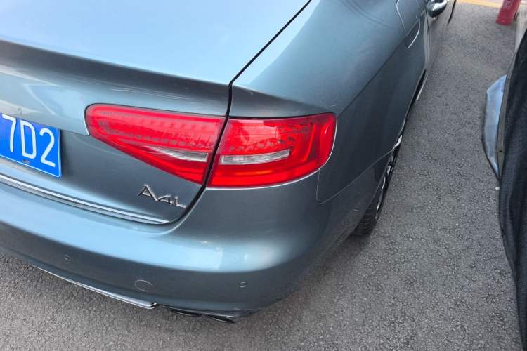 Used Audi A4L 2015 35 TFSI Automatic Comfort Model Right Rear Taillight