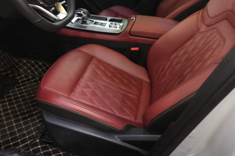 Used JETOUR X70 PLUS 2024 Champion Edition 1.5T DCT Champion MAX+ 7-Seater
