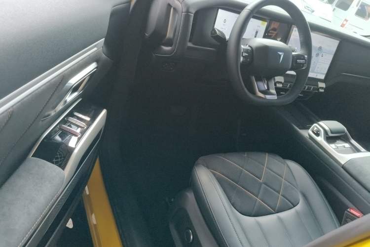 Used Deepal G318 2025 Worry-Free Adventure Edition Four-Wheel Drive Secret Realm Version
