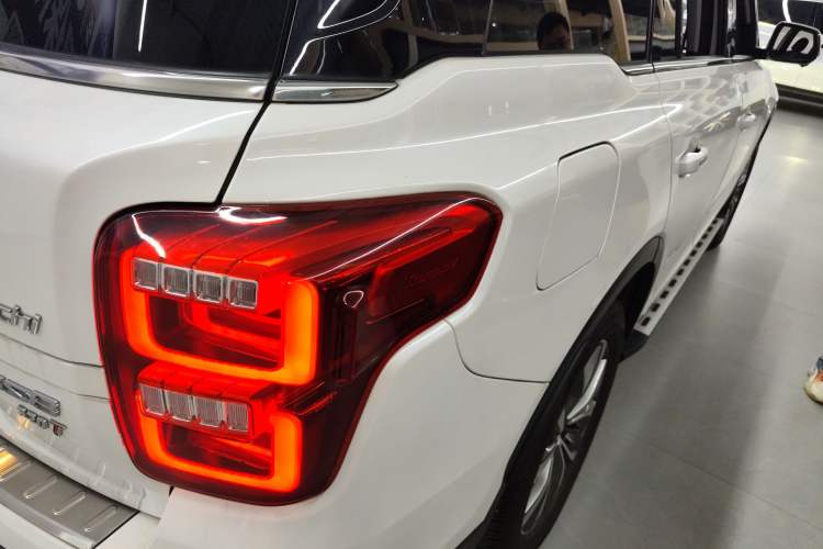 Used GAC Trumpchi GS8 2017 320T Two-Wheel Drive Luxury Smart Connectivity Version (7 Seats)
