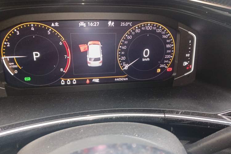 Used Volkswagen Tayron 2021 380TSI All-Wheel Drive R-Line Connected Version Odometer Close Up