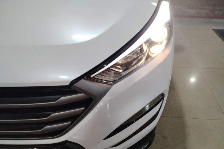 Used Hyundai Tucson 2015 1.6T Dual-Clutch Two-Wheel-Drive Smart Model
