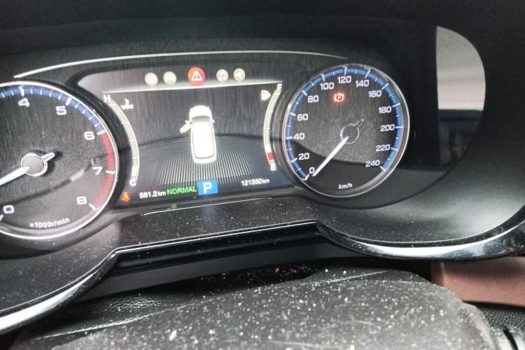 Used GAC Trumpchi GS8 2017 320T Two-Wheel Drive Luxury Smart Connectivity Version (7 Seats)
