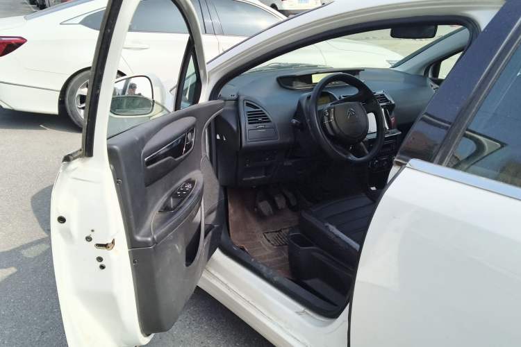 Used Citroen C-Quatre 2016 Classic Sedan 1.6L Manual Tech Edition
