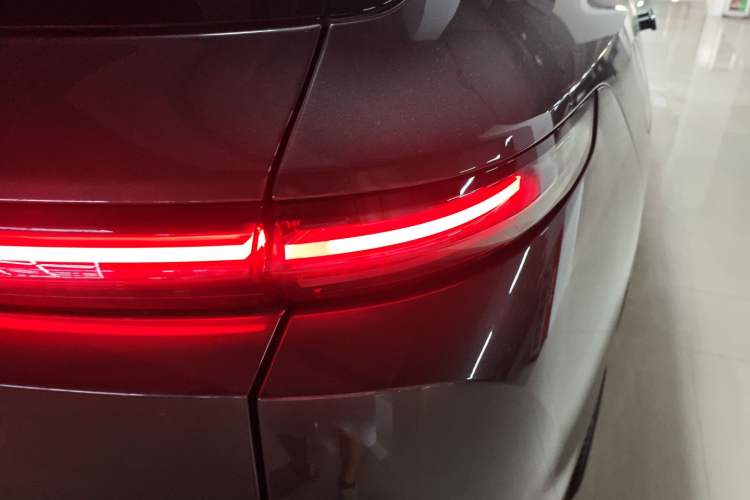 Used Li Auto L9 2025 Ultra Smart Refreshed Edition Right Rear Taillight