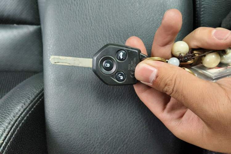 Used Subaru Forester 2012 Classic 2.5XS Automatic Luxury Edition Vehicle Key