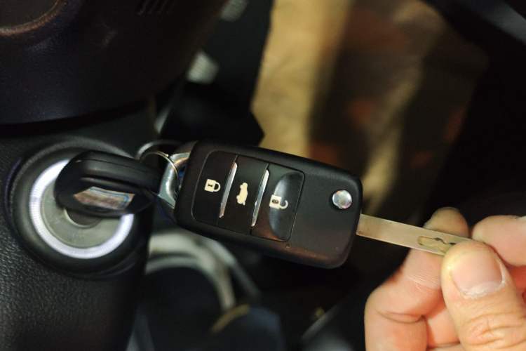 Used CHANGAN CS75 2014 2.0L Manual Luxury Version China IV Standard