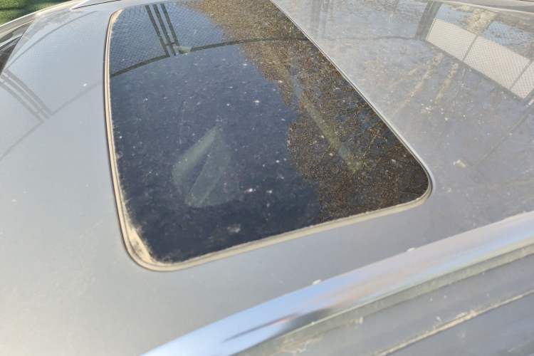 Used Buick Excelle GX 2018 18T Automatic Elite Model Roof