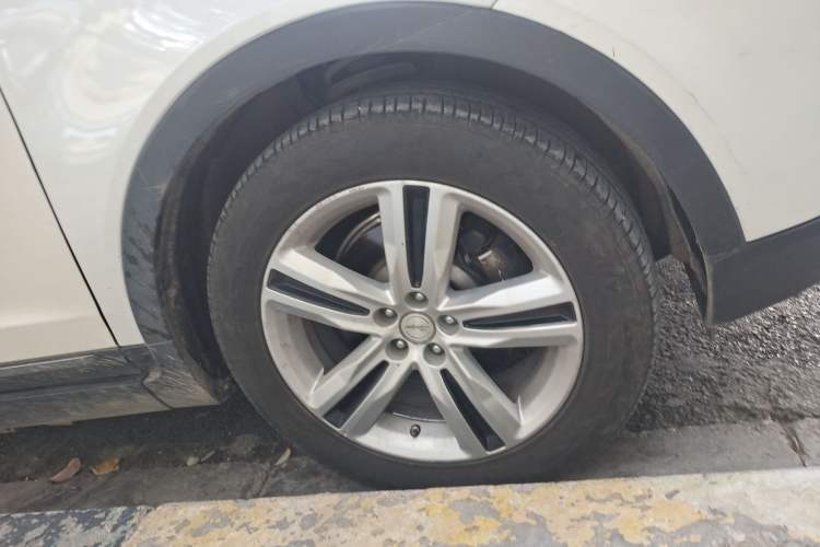 Used Zotye T700 2017 1.8T Dual-Clutch Prestige Model