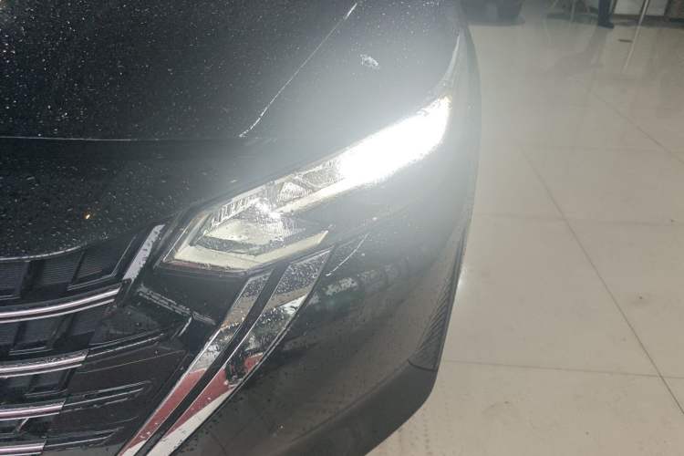 Used Nissan Sylphy 2026 Model 1.6L CVT Genuine Edition Left Front Headlight