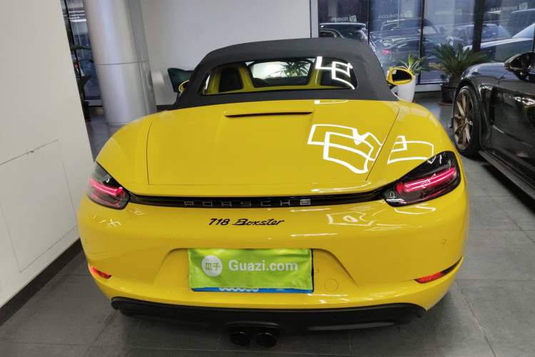 Used Porsche 718 2022 Boxster 2.0T
