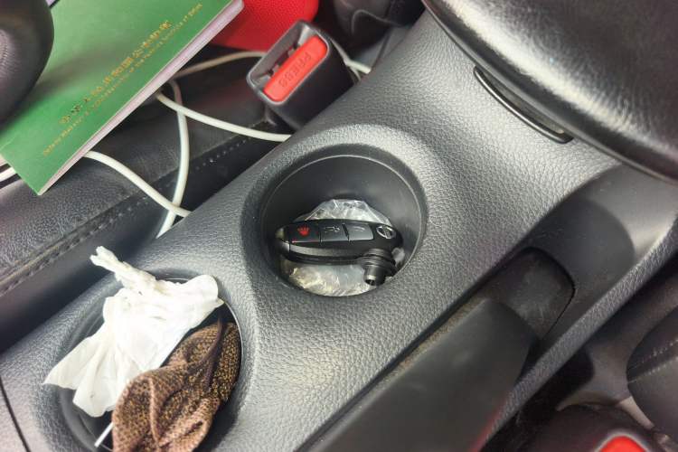 Used Nissan Tiida 2011 1.6L CVT Smart Version Vehicle Key